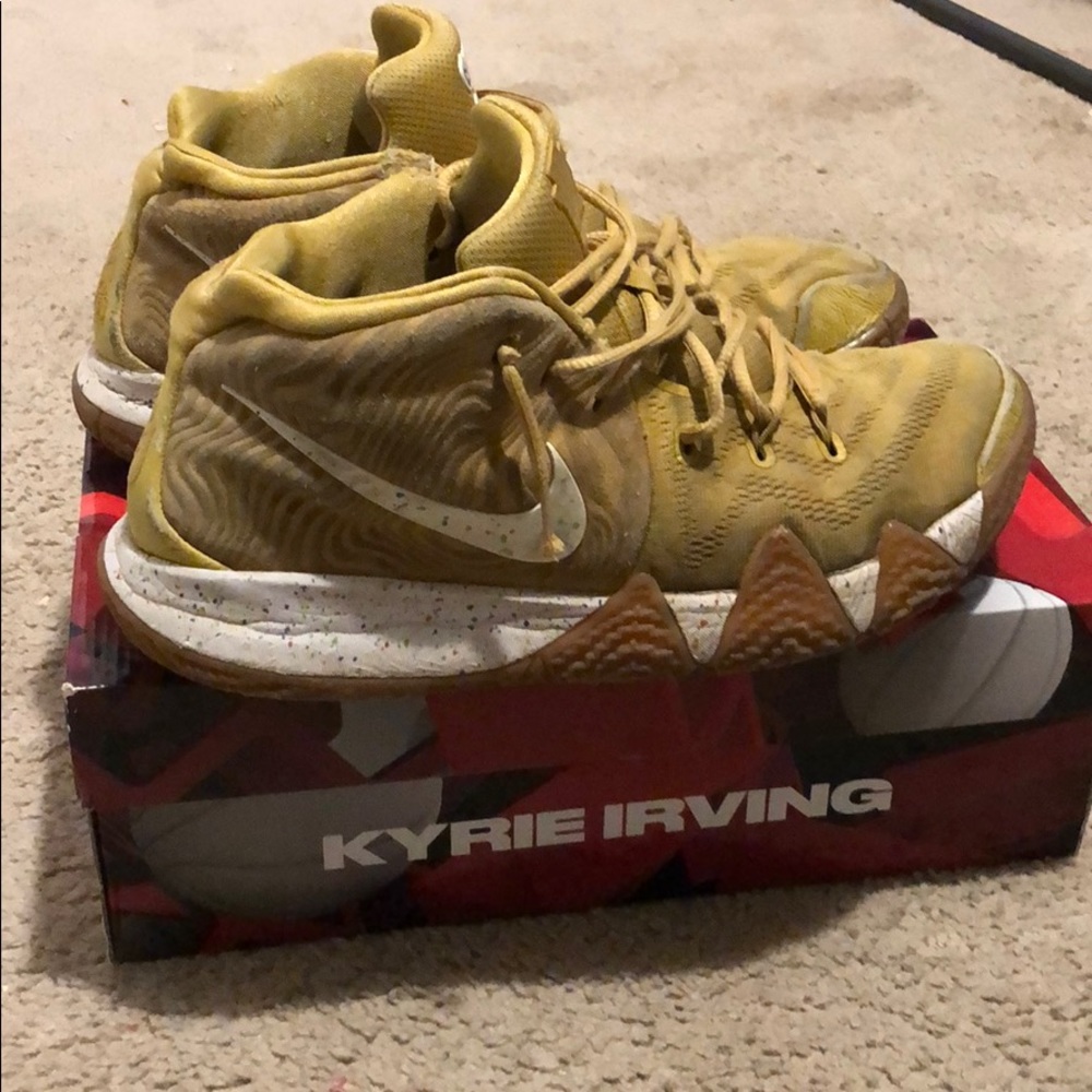 Nike Kyrie 4 Cinnamon Toast Crunch
